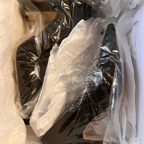 Good American Black Heels - Picture 6 of 8